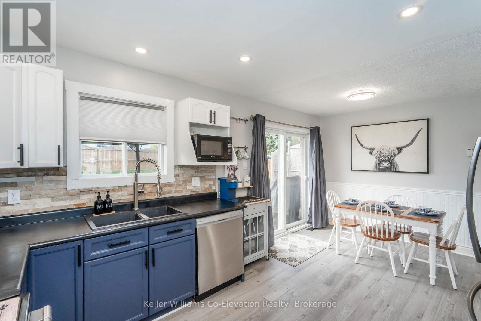 56 Byrnes Crescent, Penetanguishene, Ontario  L9M 1V9 - Photo 6 - S12155225