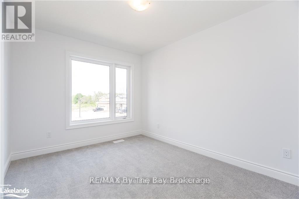47 Lisa Street, Wasaga Beach, Ontario  L9Z 1J9 - Photo 19 - S12155330