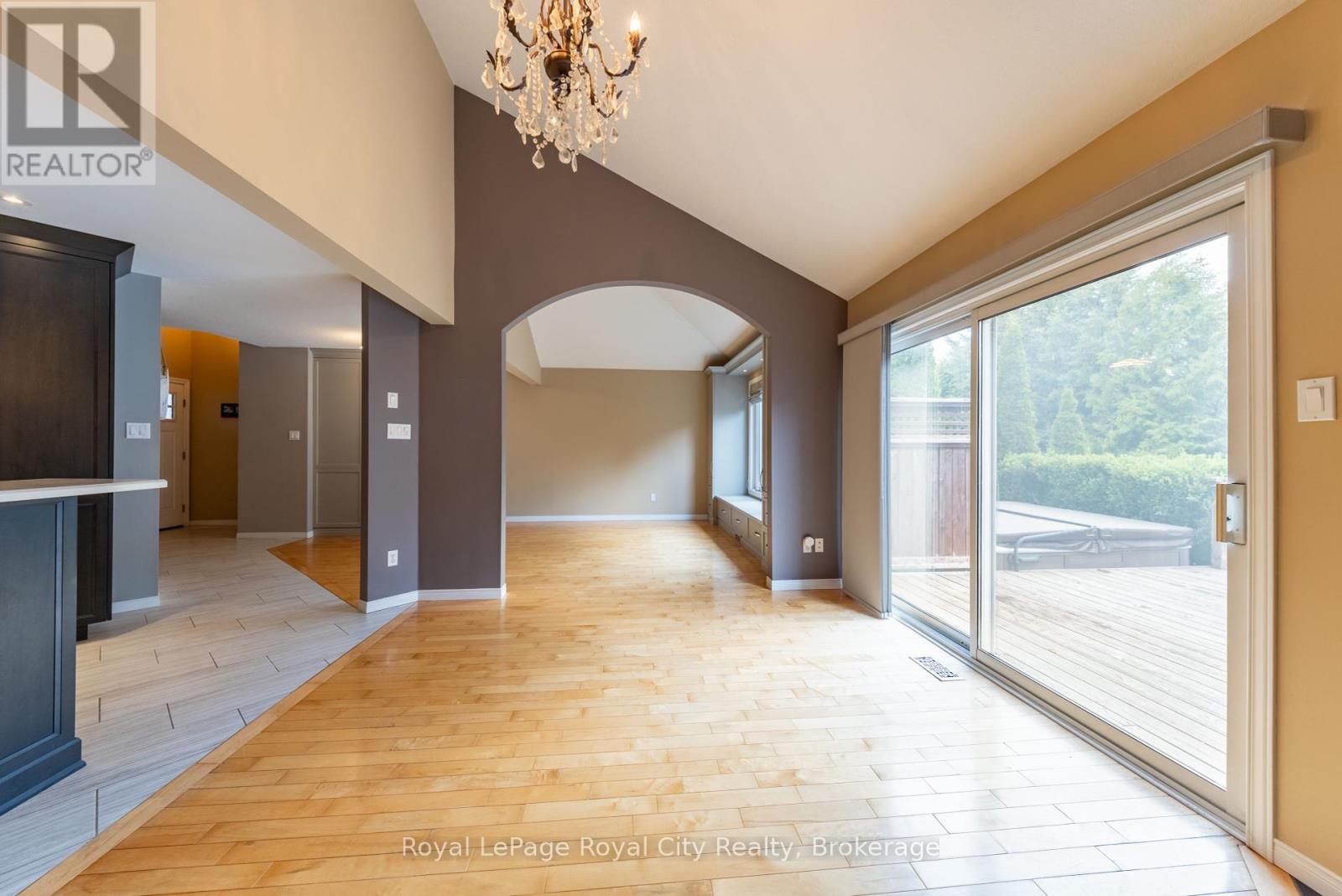 12 Burke Court, Guelph, Ontario  N1L 1J2 - Photo 11 - X12155561