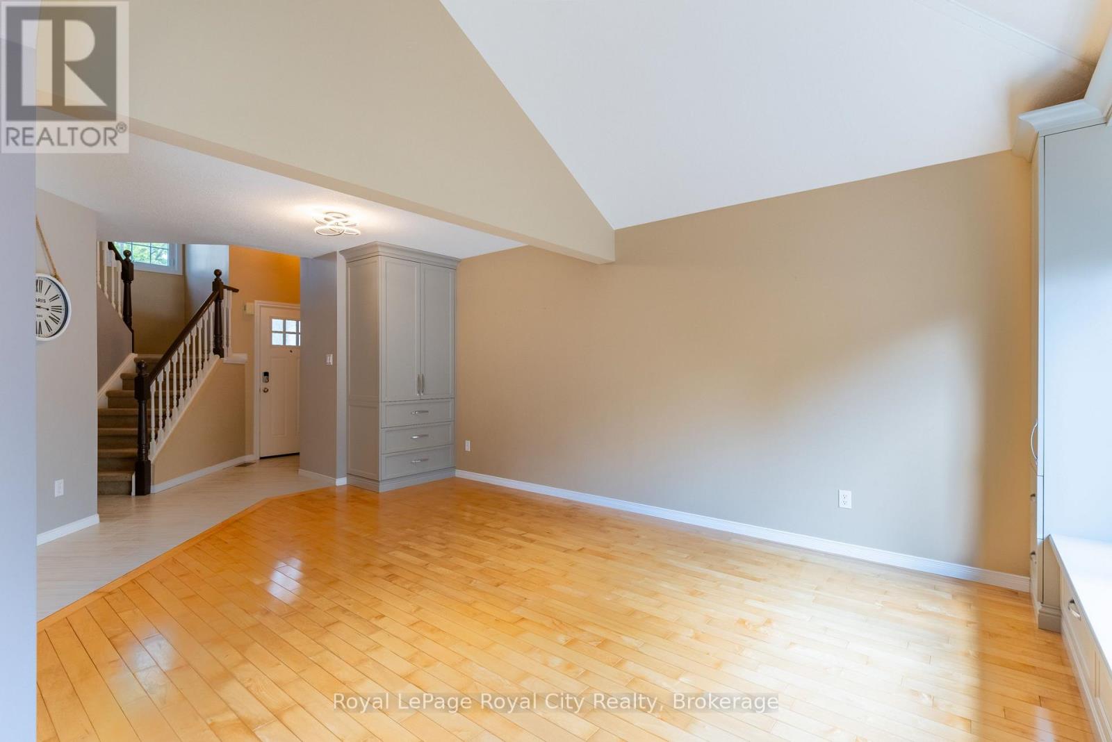 12 Burke Court, Guelph, Ontario  N1L 1J2 - Photo 13 - X12155561