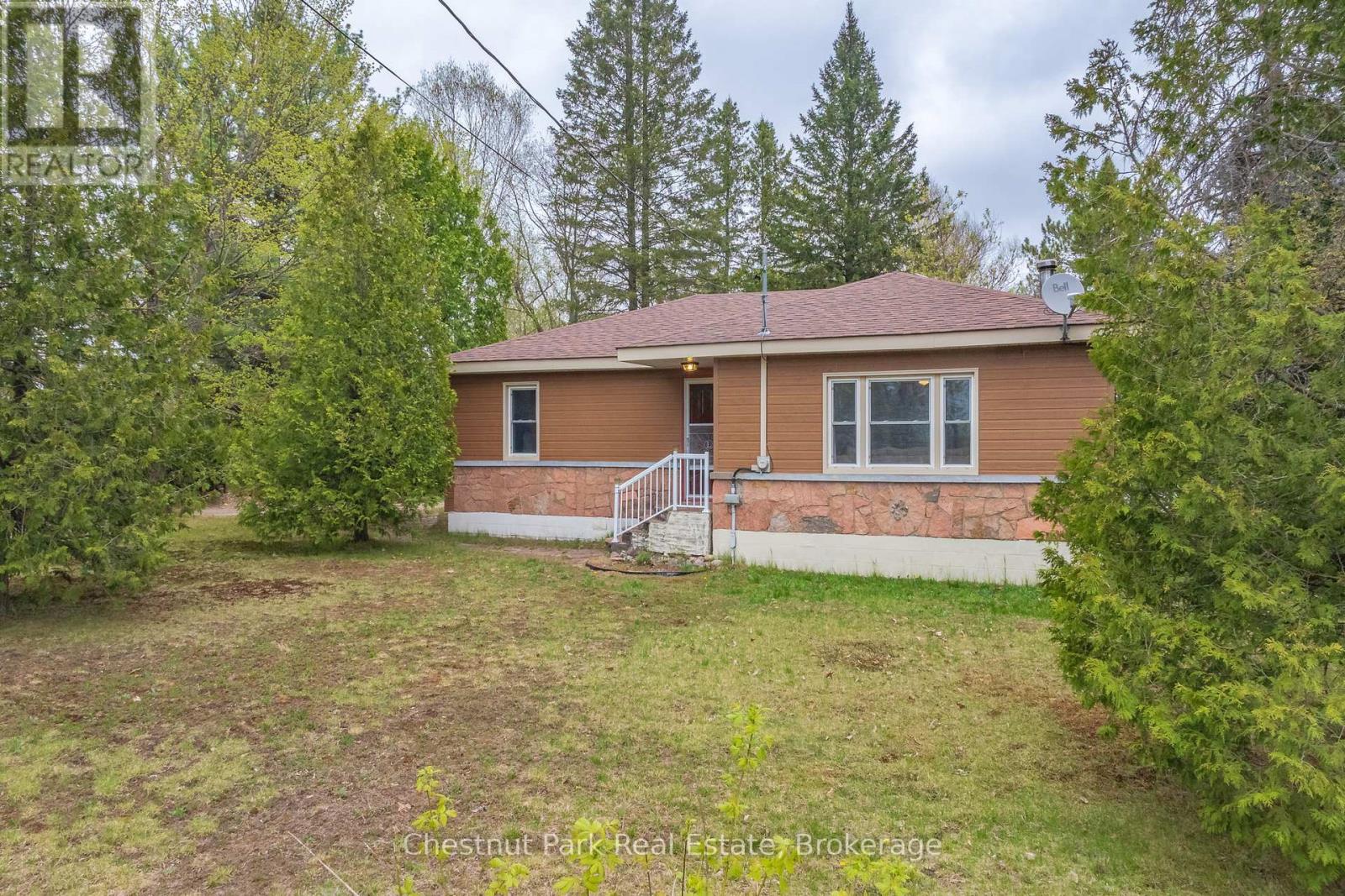 24 Main Street, Kearney, Ontario  P0A 1M0 - Photo 6 - X12155665