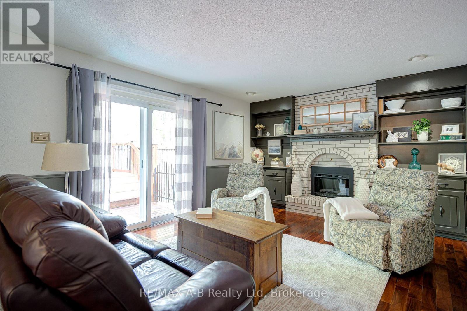 98 Mccarron Crescent, Waterloo, Ontario  N2L 5N2 - Photo 16 - X12155709