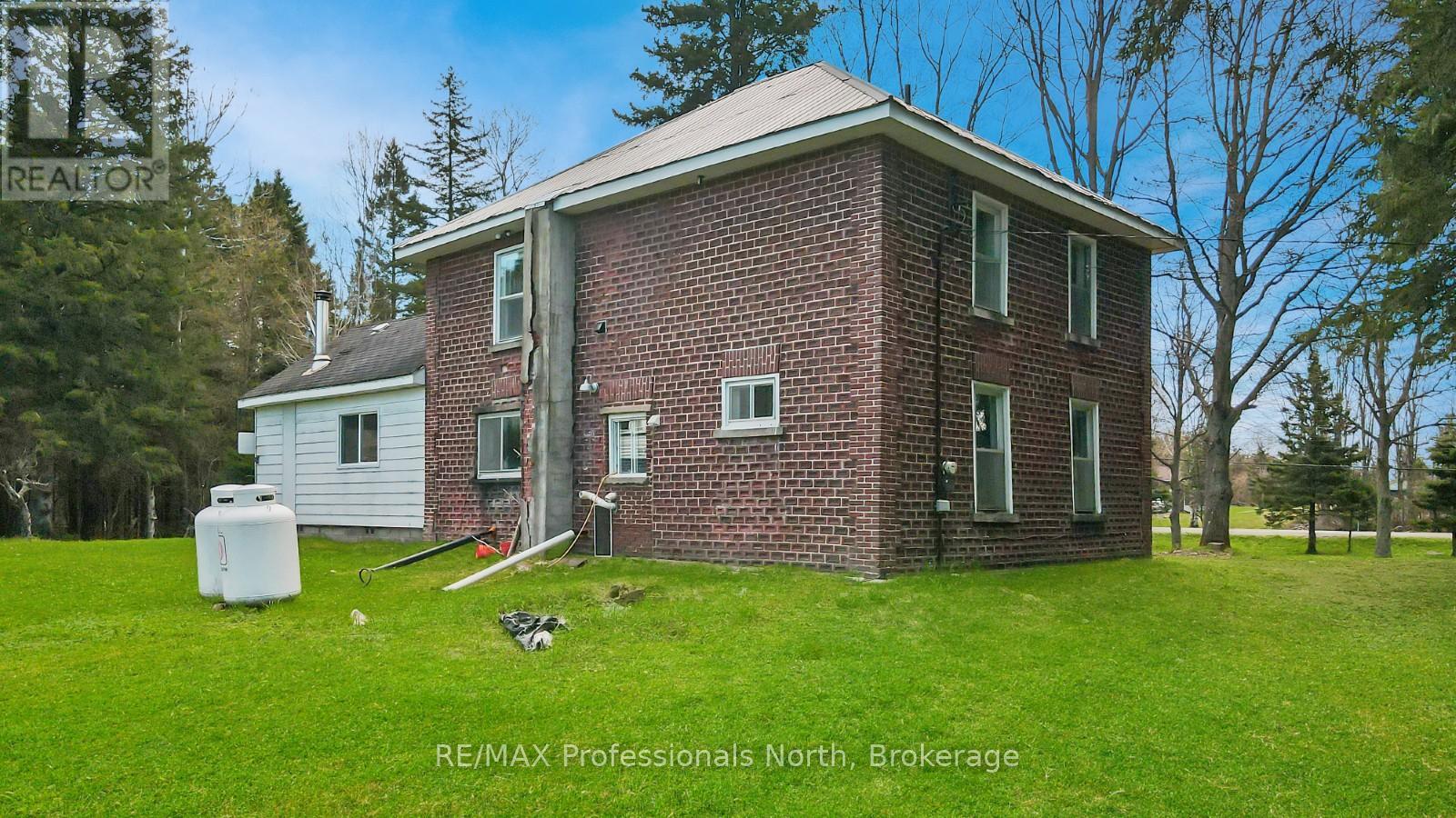18917 Highway 118, Highlands East, Ontario  K0L 2Y0 - Photo 10 - X12155733