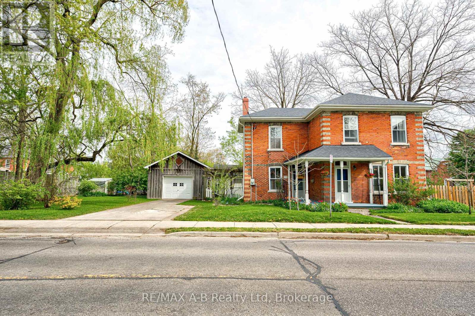 258 DOURO STREET, Stratford, Ontario