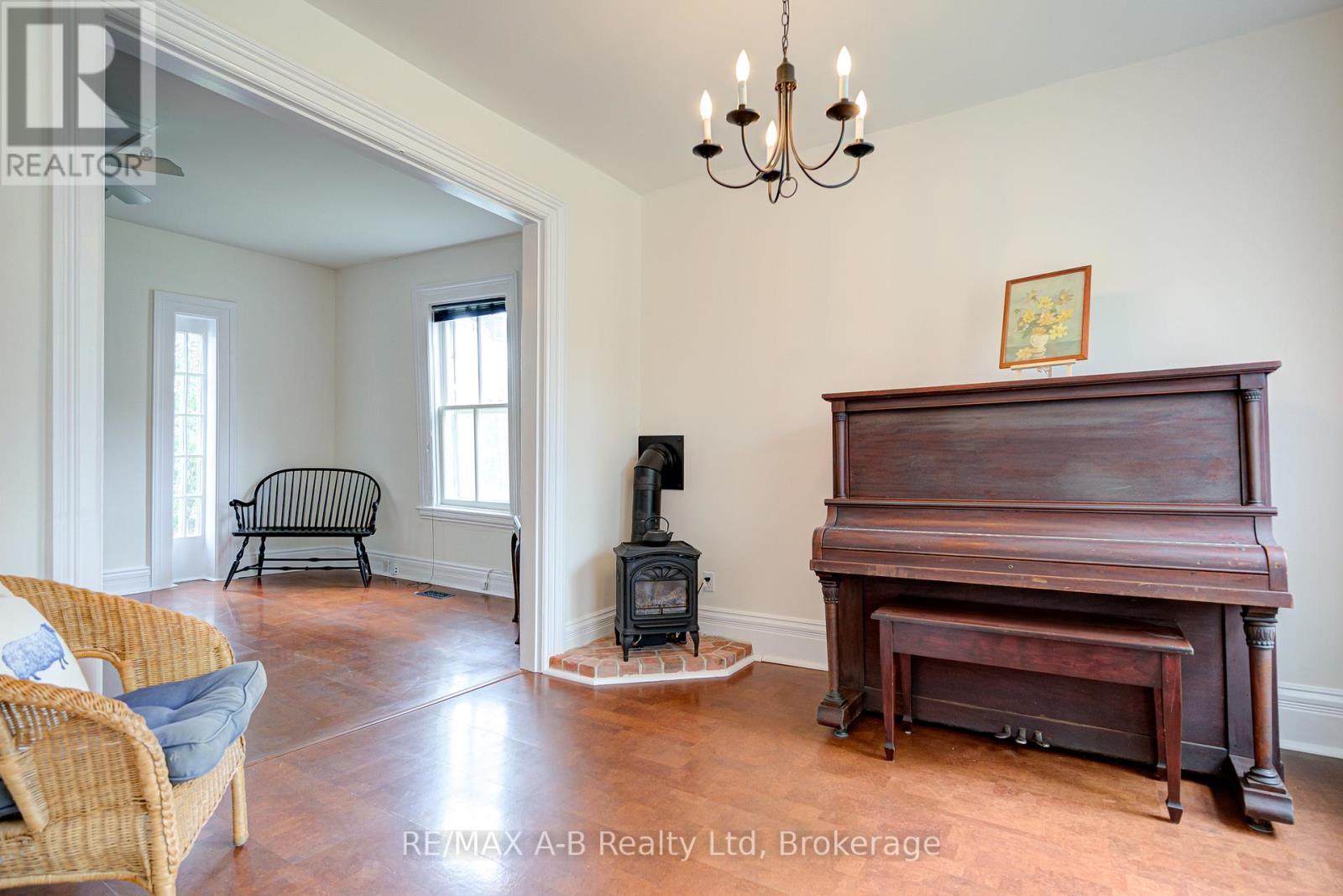 258 Douro Street, Stratford, Ontario  N5A 3S3 - Photo 22 - X12155757