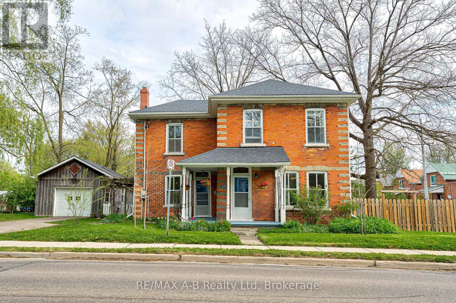 258 Douro Street, Stratford, Ontario  N5A 3S3 - Photo 44 - X12155757