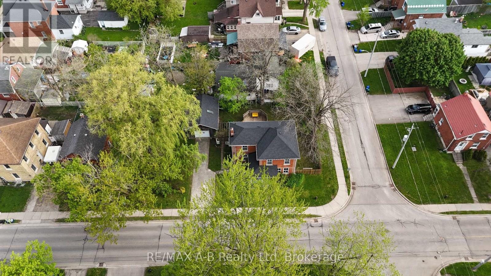 258 Douro Street, Stratford, Ontario  N5A 3S3 - Photo 45 - X12155757