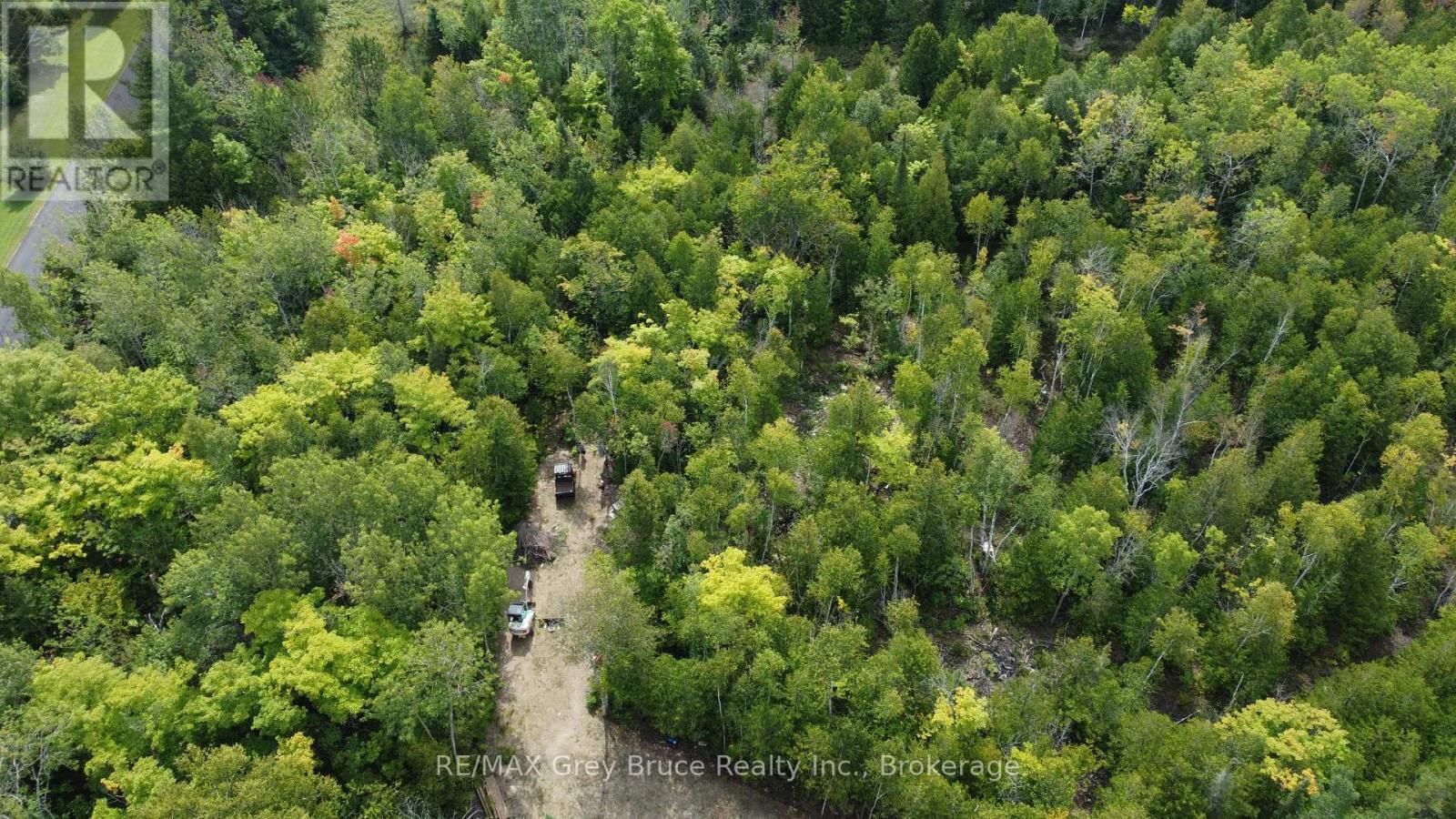 41 Noble Drive, Northern Bruce Peninsula, Ontario  N0H 1Z0 - Photo 10 - X12155812