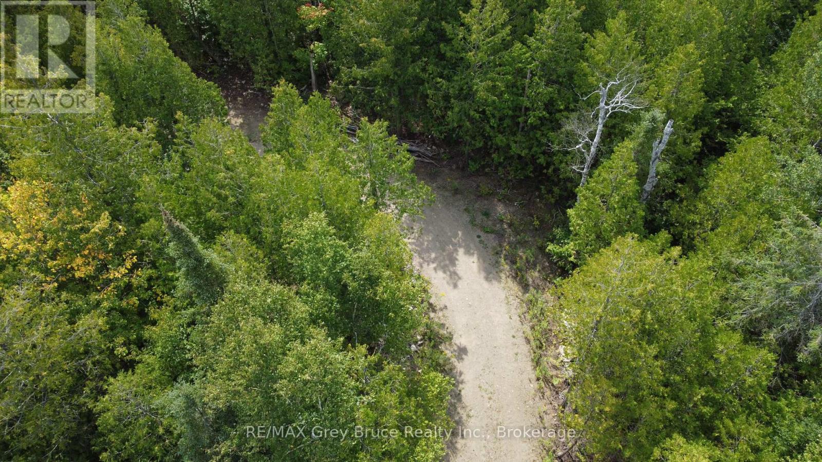 41 Noble Drive, Northern Bruce Peninsula, Ontario  N0H 1Z0 - Photo 4 - X12155812