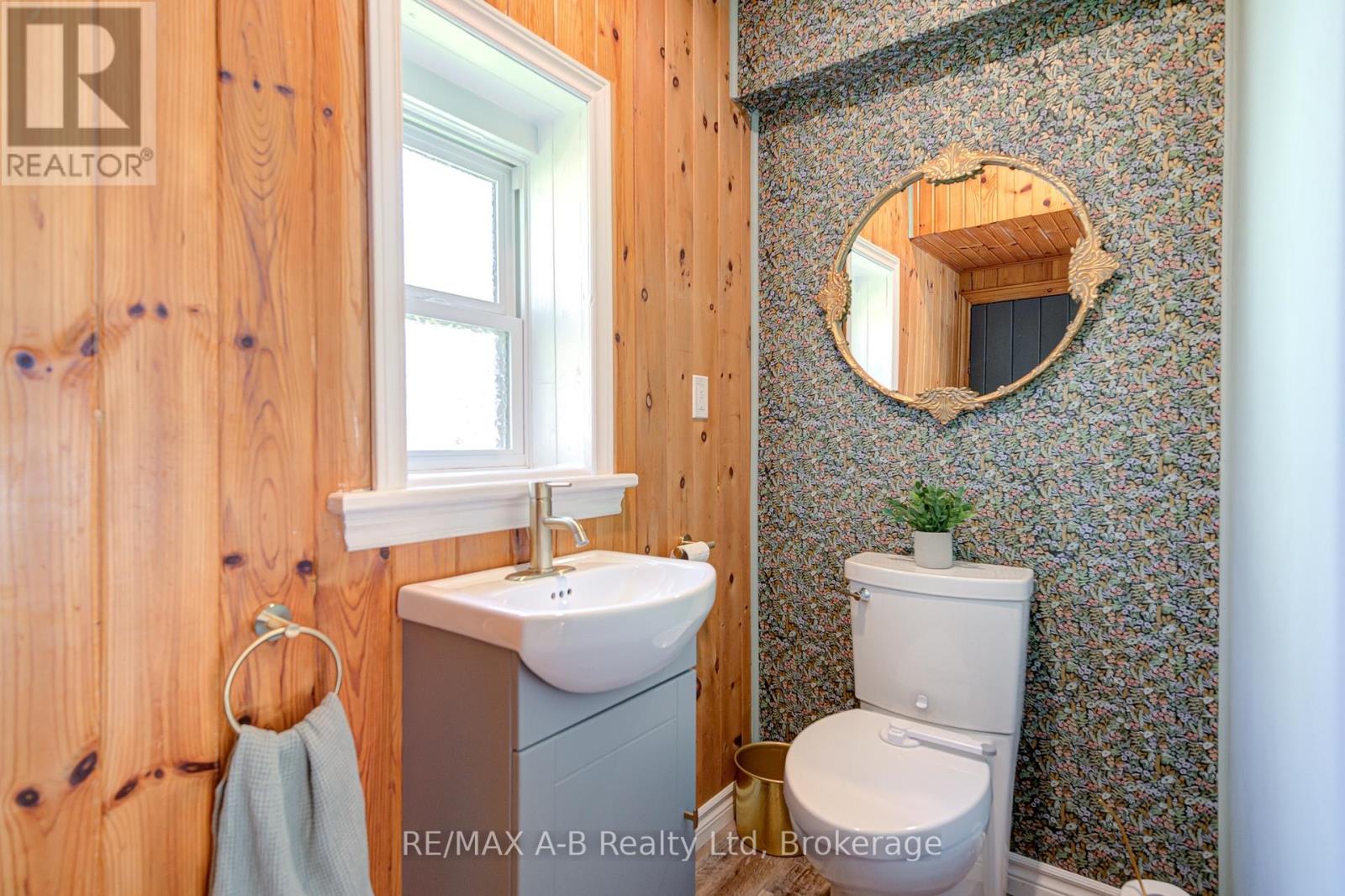143 Bay Street, Stratford, Ontario  N5A 4K8 - Photo 13 - X12155825