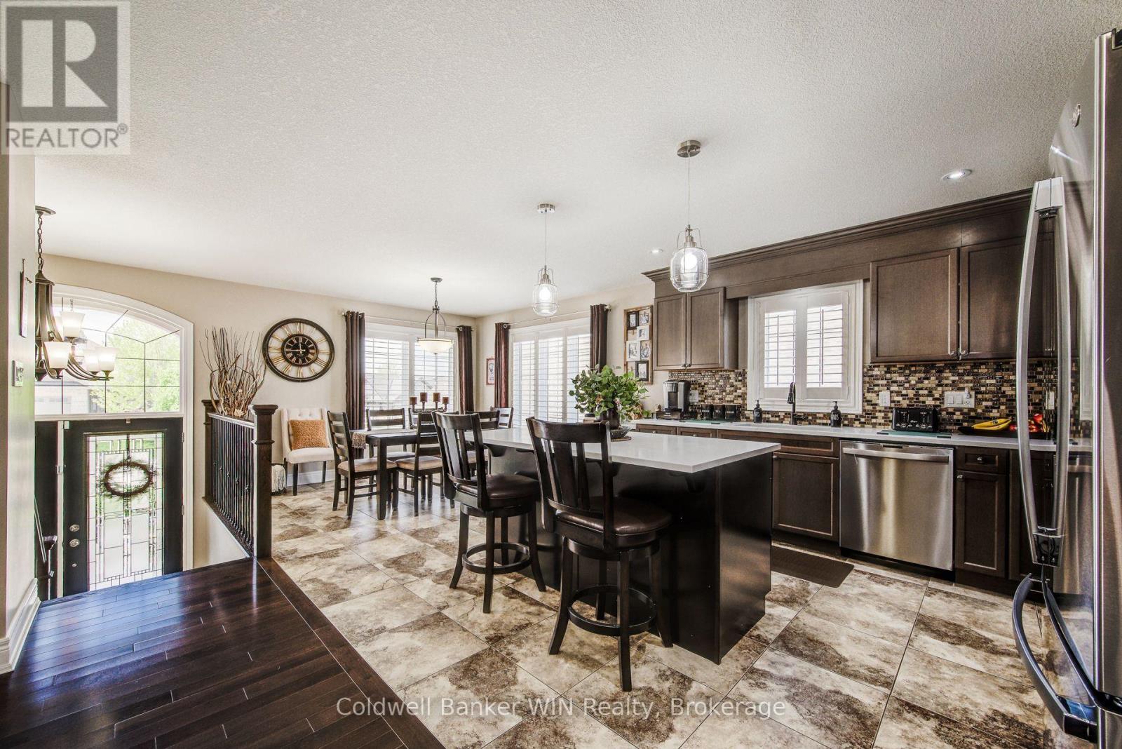 185 Rubys Crescent, Wellington North, Ontario  N0G 2L2 - Photo 16 - X12156010