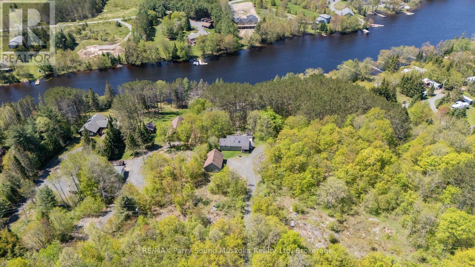587 Centre Road, Mckellar, Ontario  P2A 0B4 - Photo 1 - X12156108