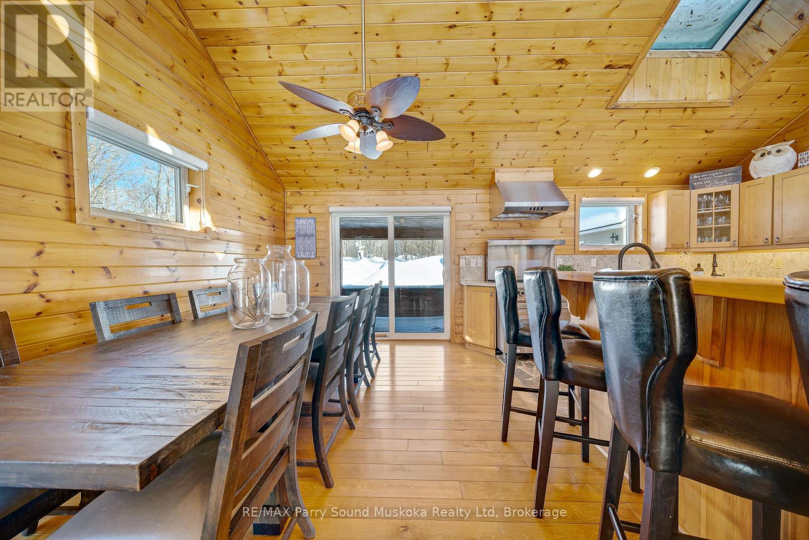 587 Centre Road, Mckellar, Ontario  P2A 0B4 - Photo 13 - X12156108