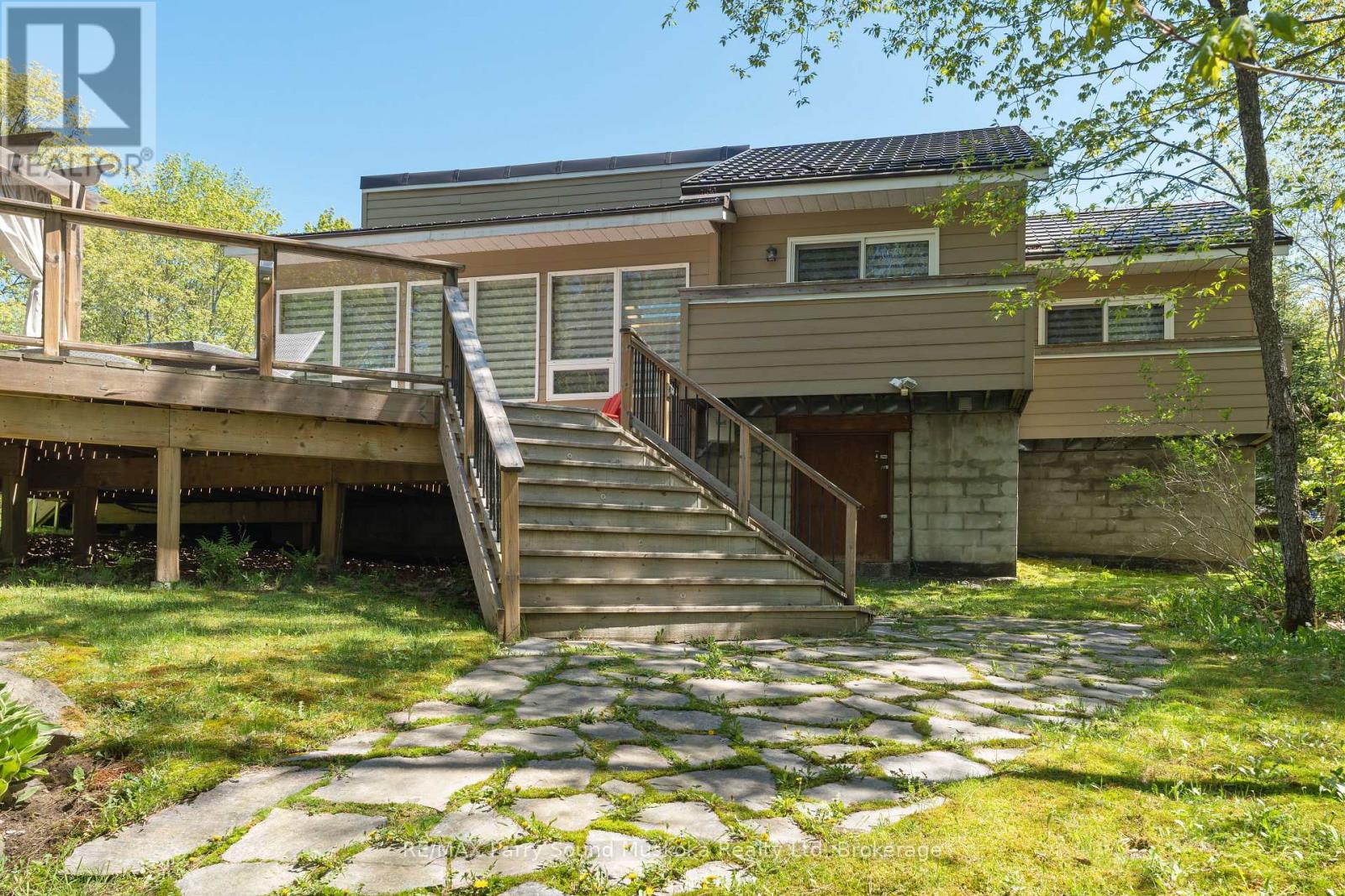 587 Centre Road, Mckellar, Ontario  P2A 0B4 - Photo 2 - X12156108