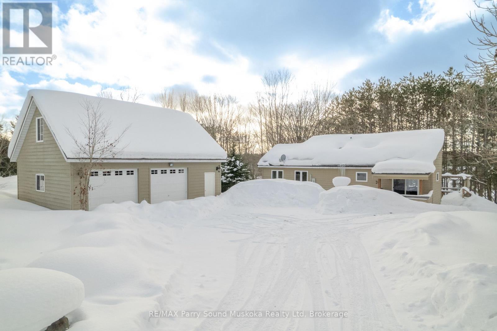 587 Centre Road, Mckellar, Ontario  P2A 0B4 - Photo 45 - X12156108