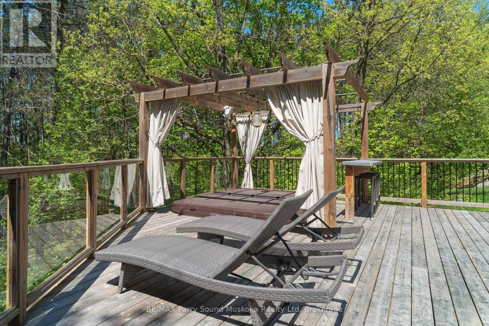 587 Centre Road, Mckellar, Ontario  P2A 0B4 - Photo 48 - X12156108