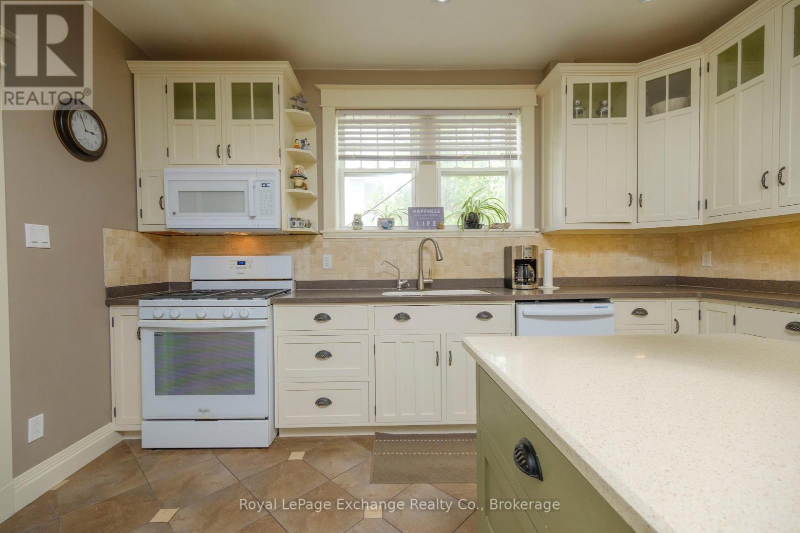 357 Ross Street, Huron-Kinloss, Ontario  N0G 2H0 - Photo 11 - X12156127