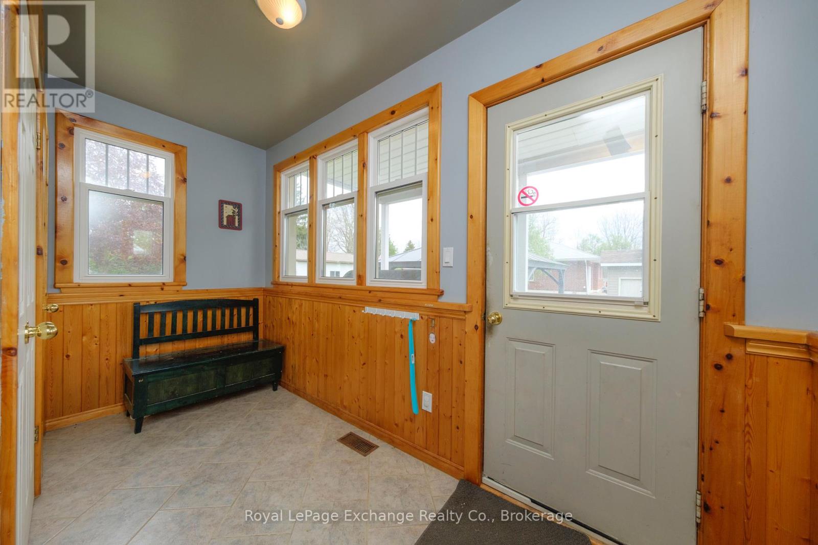 357 Ross Street, Huron-Kinloss, Ontario  N0G 2H0 - Photo 7 - X12156127
