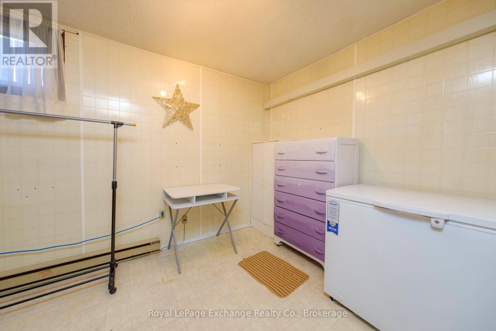 660 Johnston Crescent, Kincardine, Ontario  N2Z 1S6 - Photo 6 - X12156187