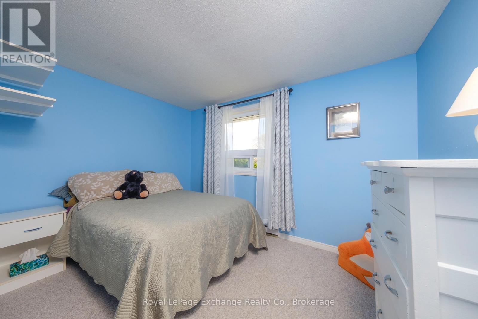 660 Johnston Crescent, Kincardine, Ontario  N2Z 1S6 - Photo 9 - X12156187