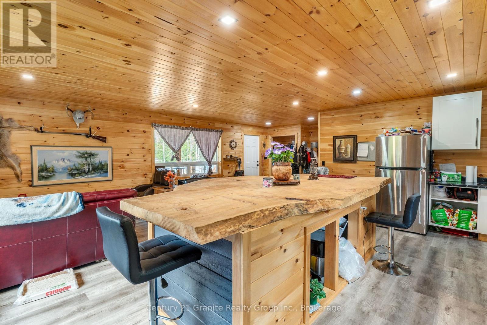 10498 Highway 118, Algonquin Highlands, Ontario  K0M 1J0 - Photo 15 - X12156378