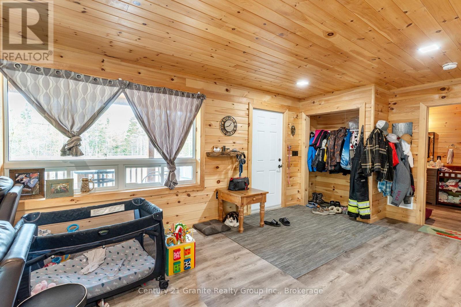10498 Highway 118, Algonquin Highlands, Ontario  K0M 1J0 - Photo 18 - X12156378