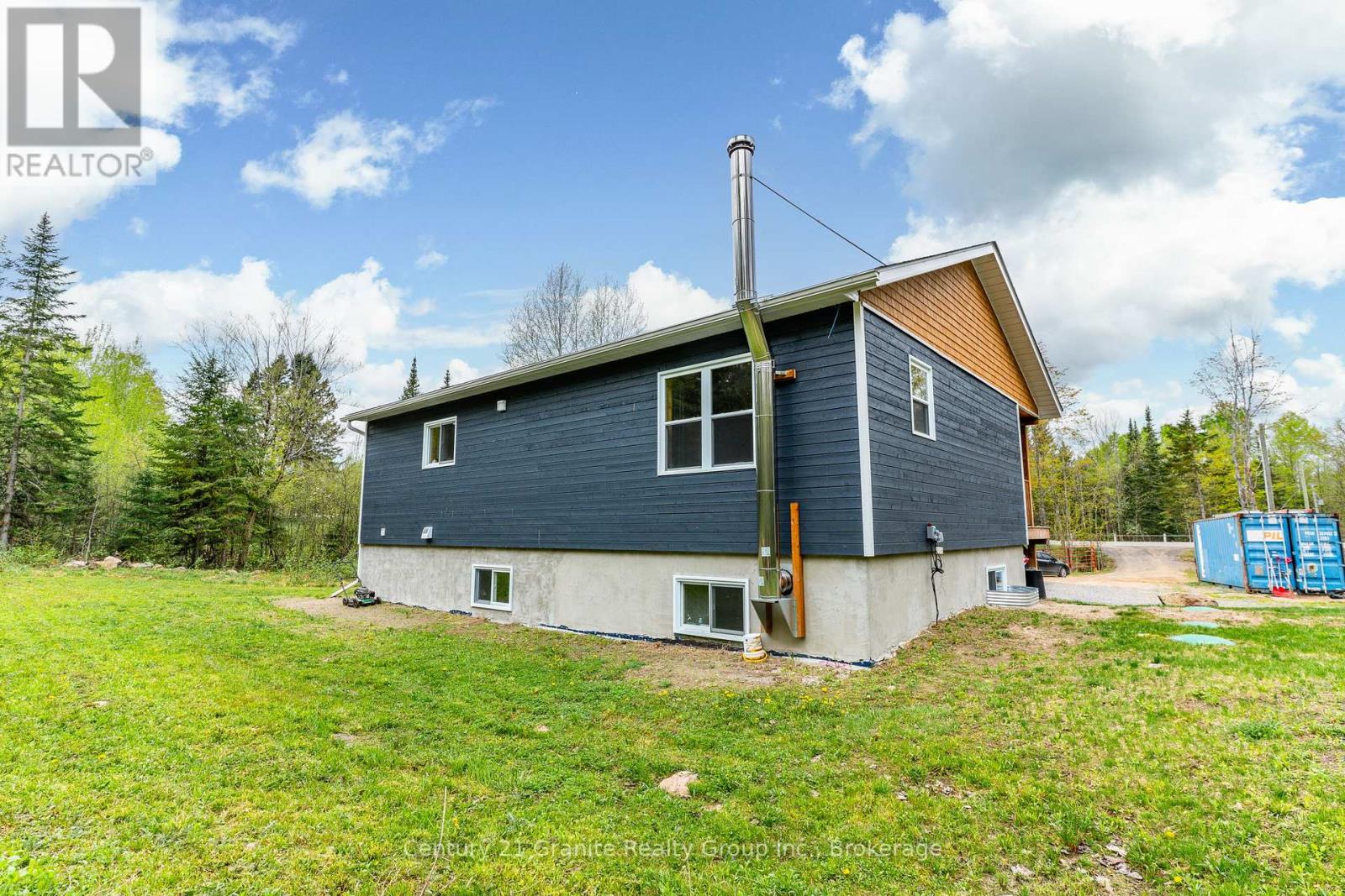 10498 Highway 118, Algonquin Highlands, Ontario  K0M 1J0 - Photo 34 - X12156378