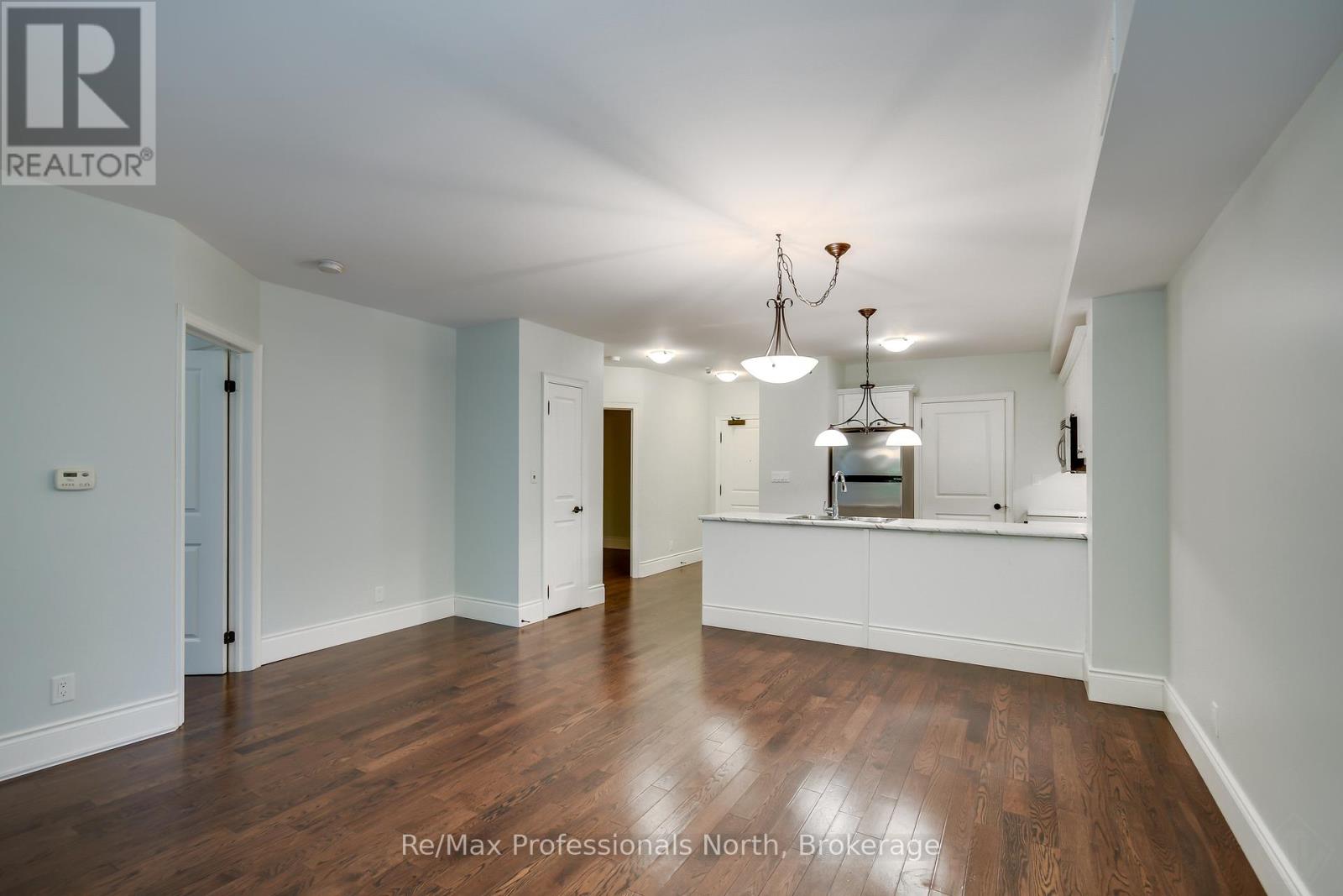 104 - 391 James Street W, Gravenhurst, Ontario  P1P 0A5 - Photo 13 - X12156392