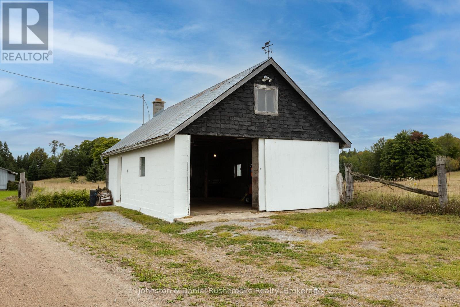194 Laxton South Quarter Line, Kawartha Lakes, Ontario  K0M 1K0 - Photo 16 - X12156421
