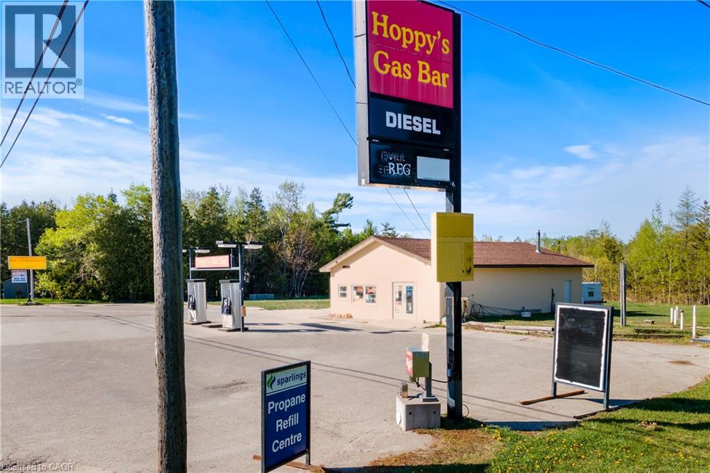 7384 Highway 6, Tobermory, Ontario  N0H 2R0 - Photo 4 - 40729903