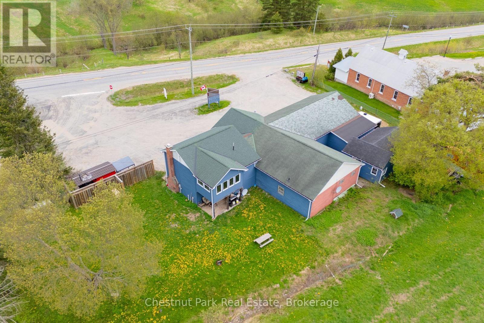 2015 141 Highway, Muskoka Lakes, Ontario  P0B 1M0 - Photo 41 - X12156658