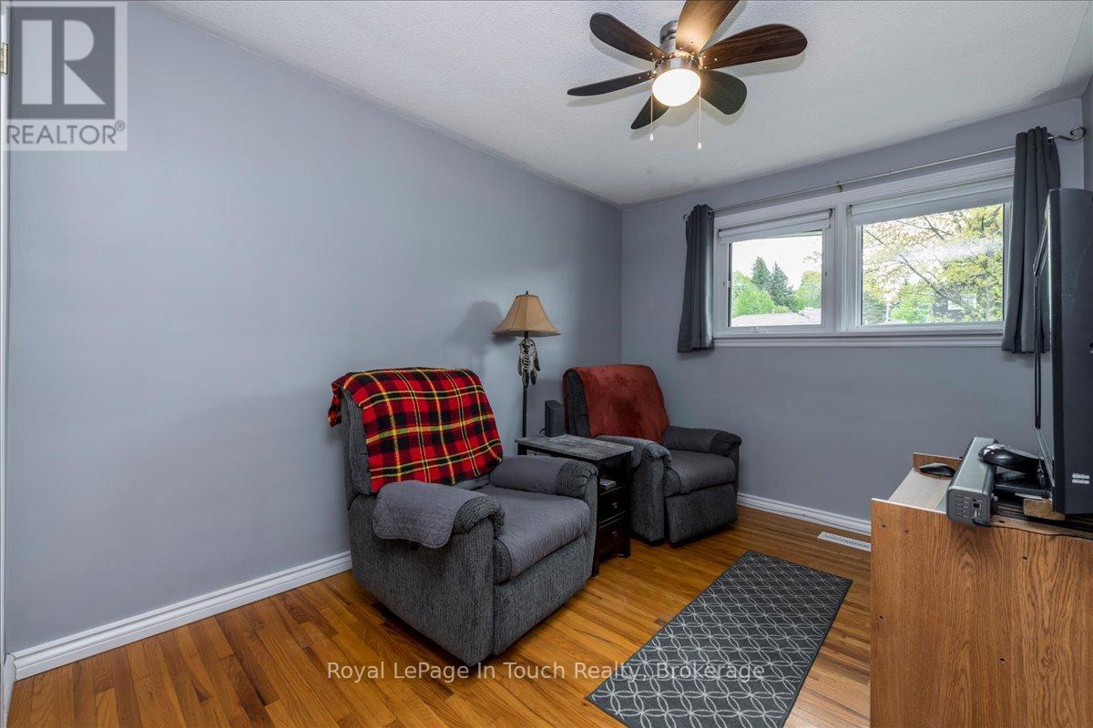 296 John Street, Midland, Ontario  L4R 2J5 - Photo 16 - S12156697
