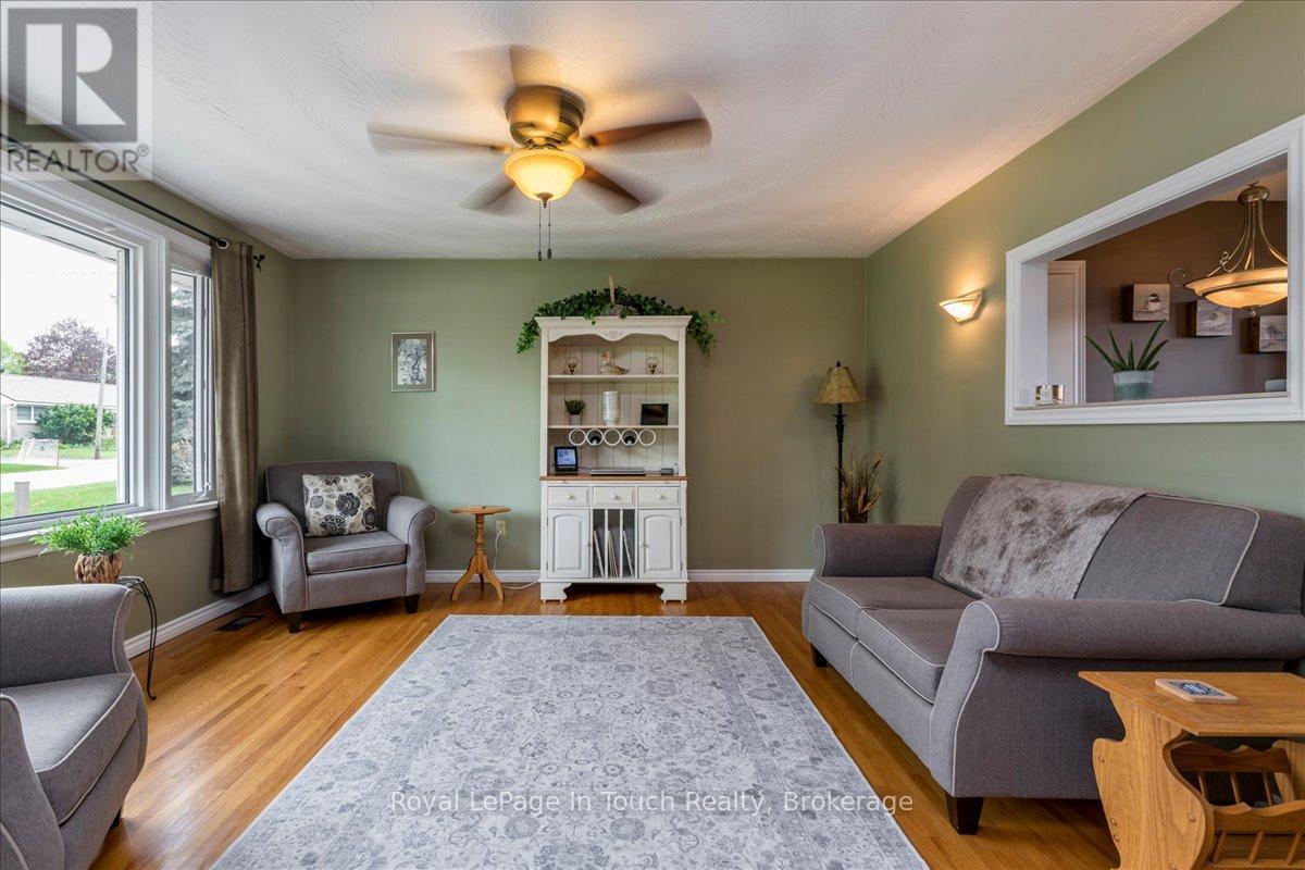 296 John Street, Midland, Ontario  L4R 2J5 - Photo 5 - S12156697