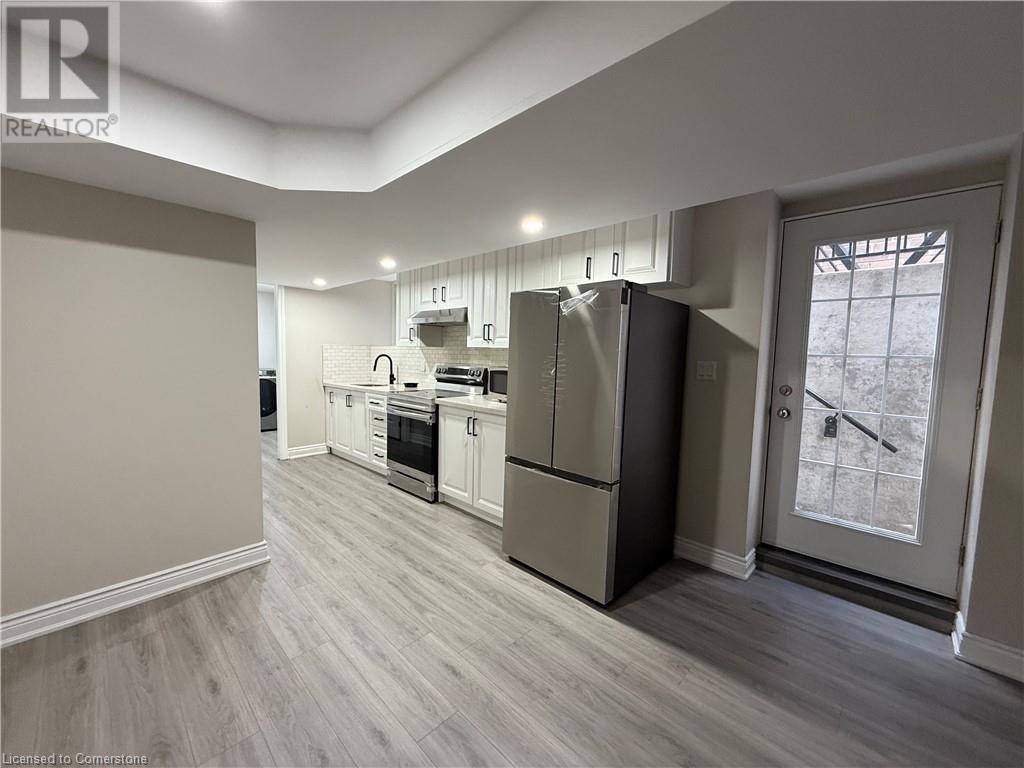 320 Sedgewood Street, Kitchener, Ontario  N2P 0J6 - Photo 4 - 40729333