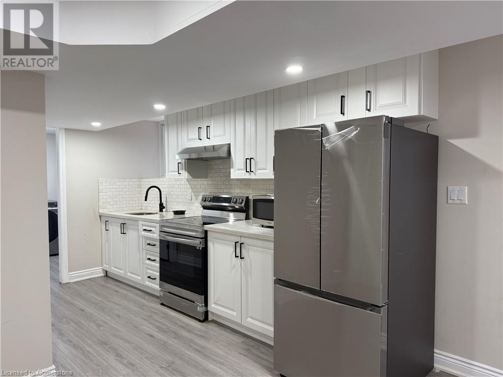 320 Sedgewood Street, Kitchener, Ontario  N2P 0J6 - Photo 5 - 40729333