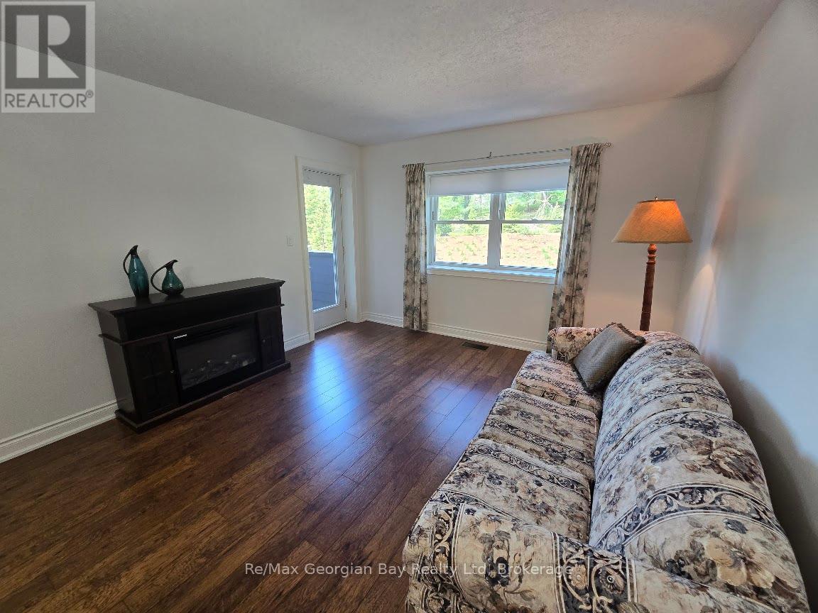 206 - 10 Kimberley Avenue, Bracebridge, Ontario  P1L 0A4 - Photo 10 - X12156693