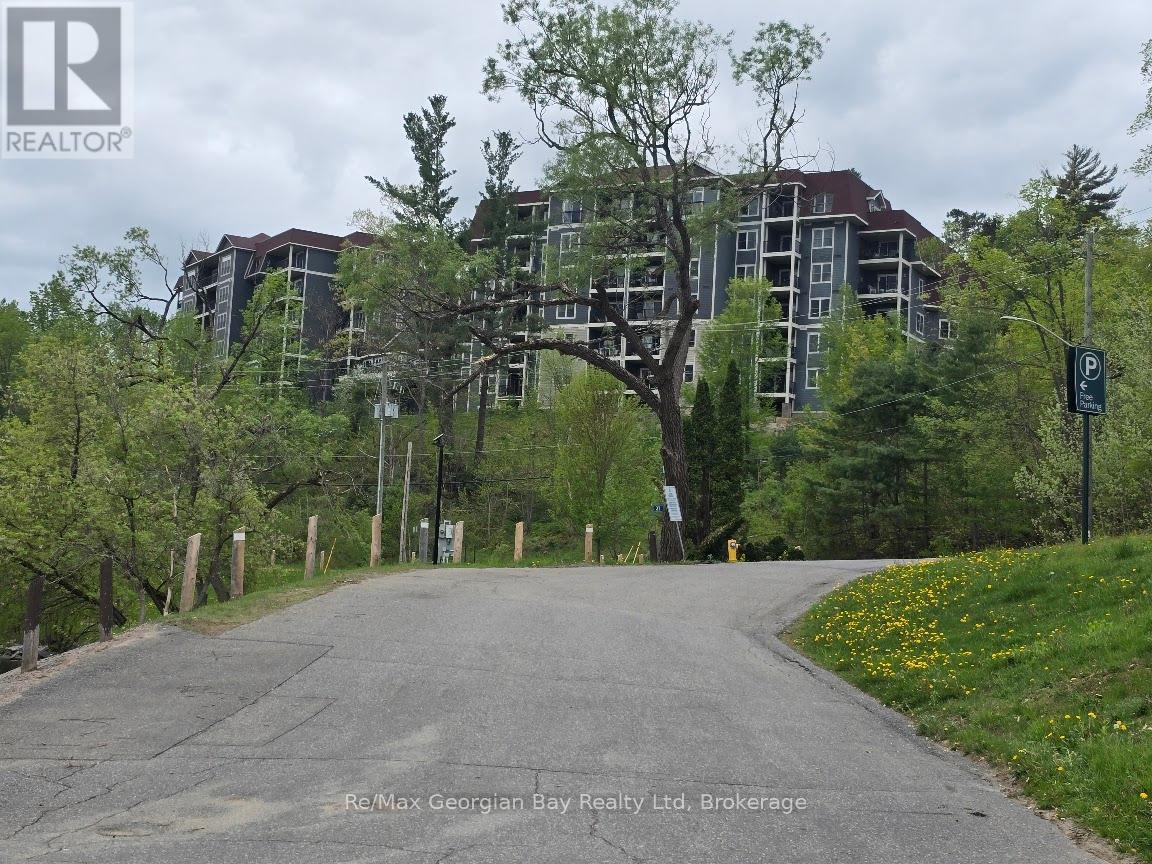 206 - 10 Kimberley Avenue, Bracebridge, Ontario  P1L 0A4 - Photo 42 - X12156693