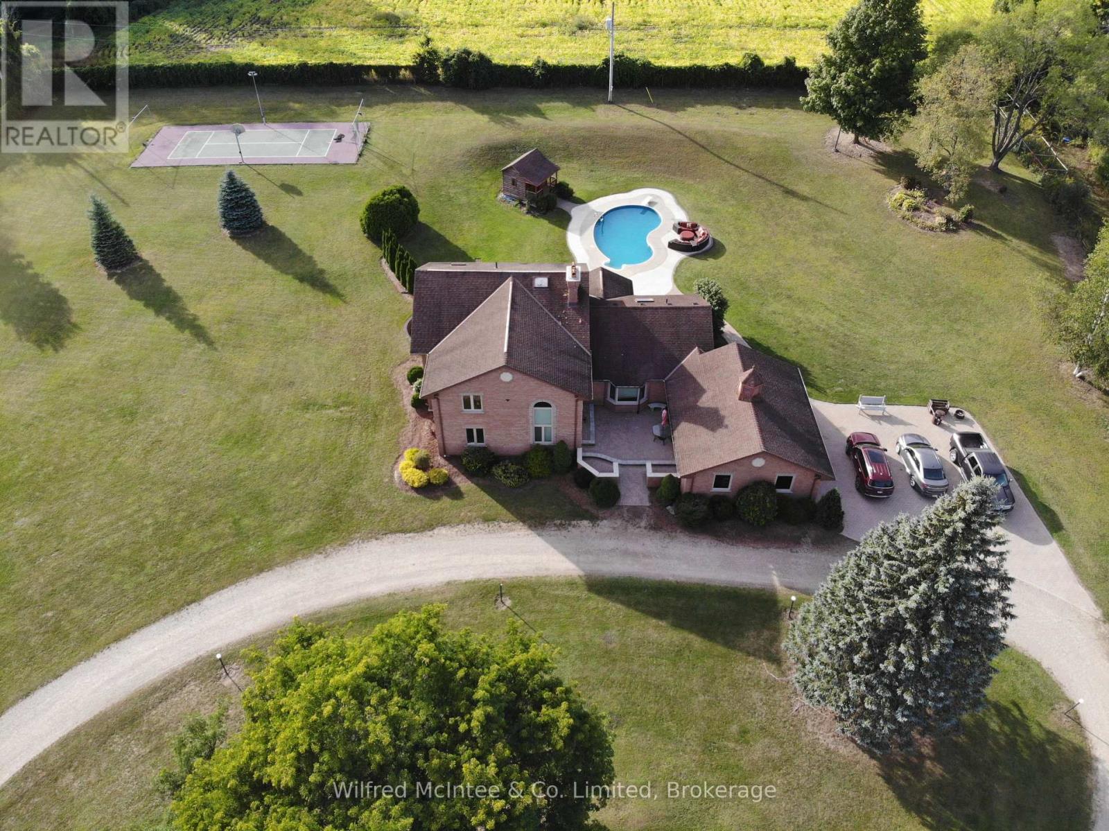 75 MARY STREET, North Huron, Ontario