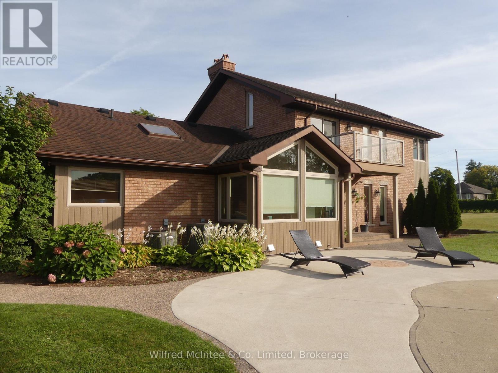 75 Mary Street, North Huron, Ontario  N0G 2W0 - Photo 6 - X12156713