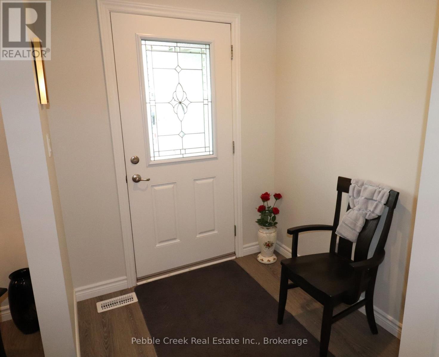 112 Huron Heights Drive, Ashfield-Colborne-Wawanosh, Ontario  N7A 0C1 - Photo 4 - X12156734