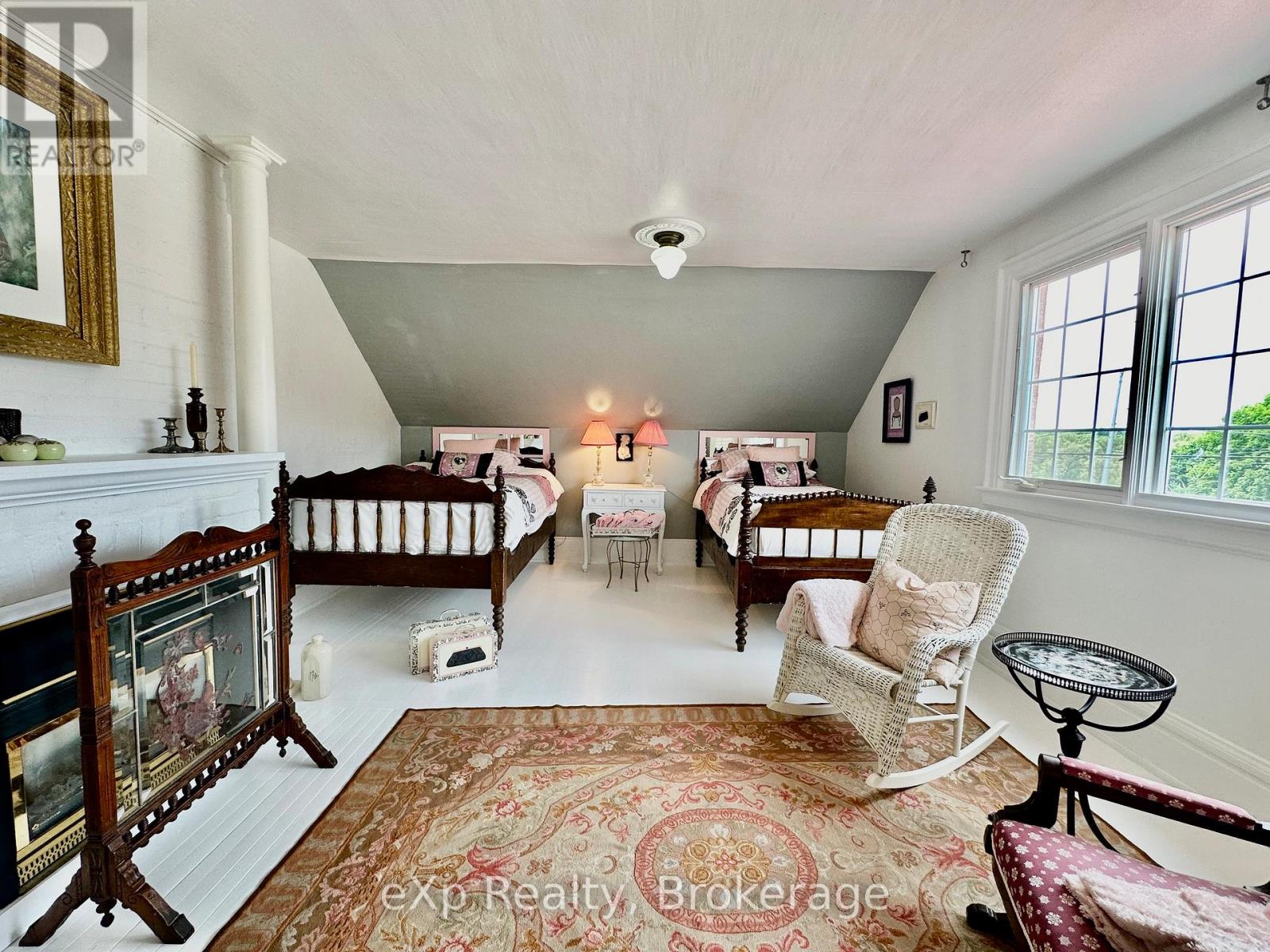 85 10th Street, Hanover, Ontario  N4N 1M9 - Photo 23 - X12156800