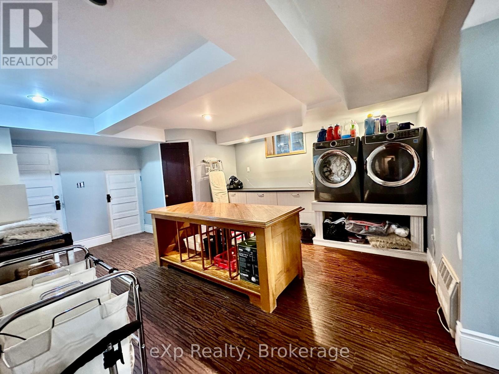 85 10th Street, Hanover, Ontario  N4N 1M9 - Photo 34 - X12156800
