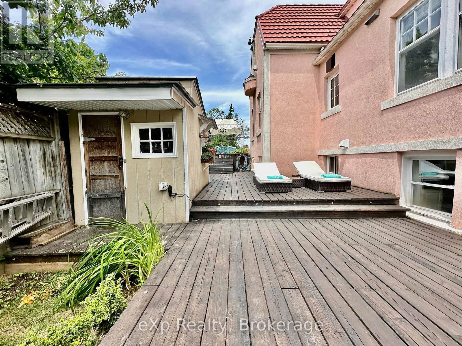 85 10th Street, Hanover, Ontario  N4N 1M9 - Photo 36 - X12156800