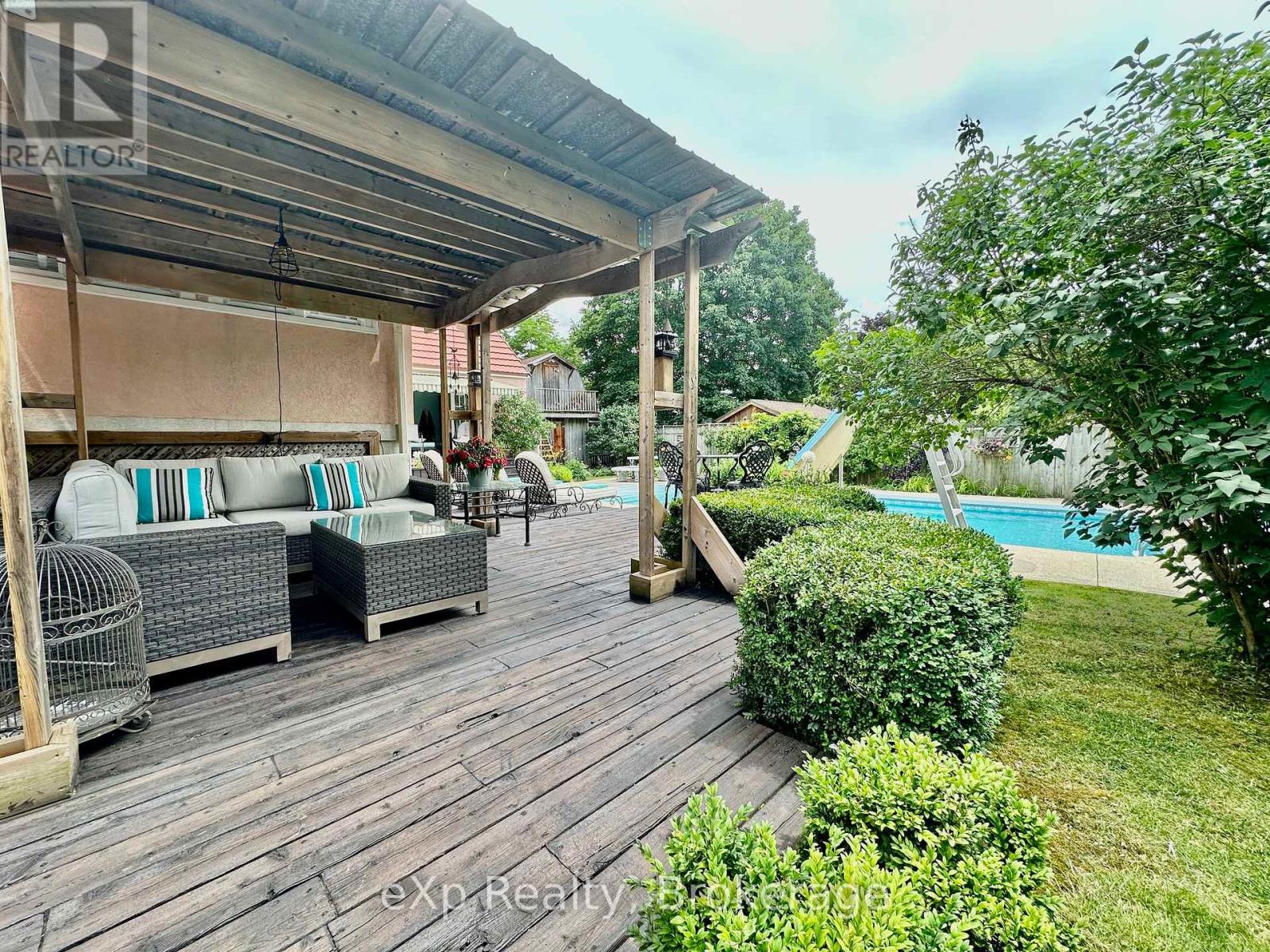 85 10th Street, Hanover, Ontario  N4N 1M9 - Photo 38 - X12156800