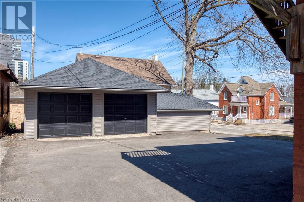 59 Regina Street N, Waterloo, Ontario  N2J 3A6 - Photo 2 - 40729932