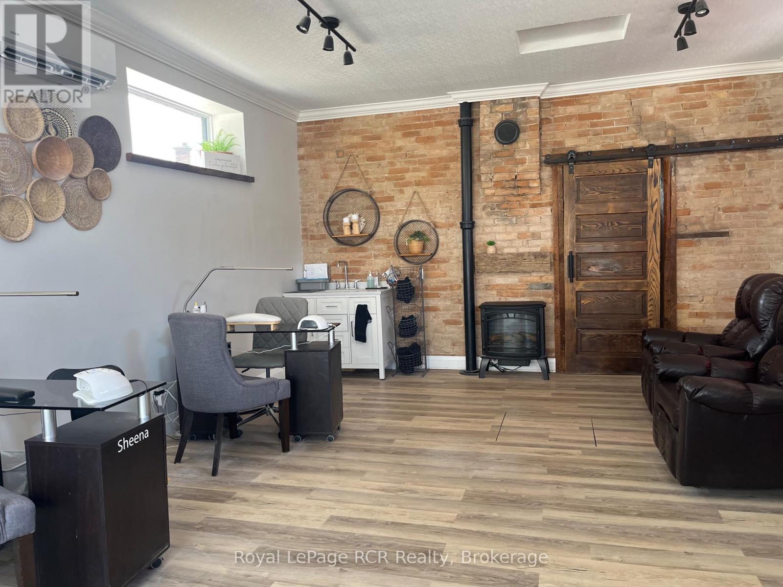 491 9th Avenue N, Hanover, Ontario  N4N 2M4 - Photo 6 - X12156855