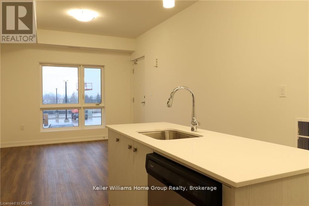 A15 - 10 Palace Street, Kitchener, Ontario  N2E 0J3 - Photo 4 - X12156923