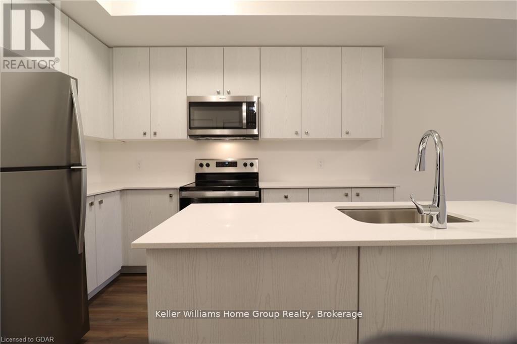 A15 - 10 Palace Street, Kitchener, Ontario  N2E 0J3 - Photo 6 - X12156923