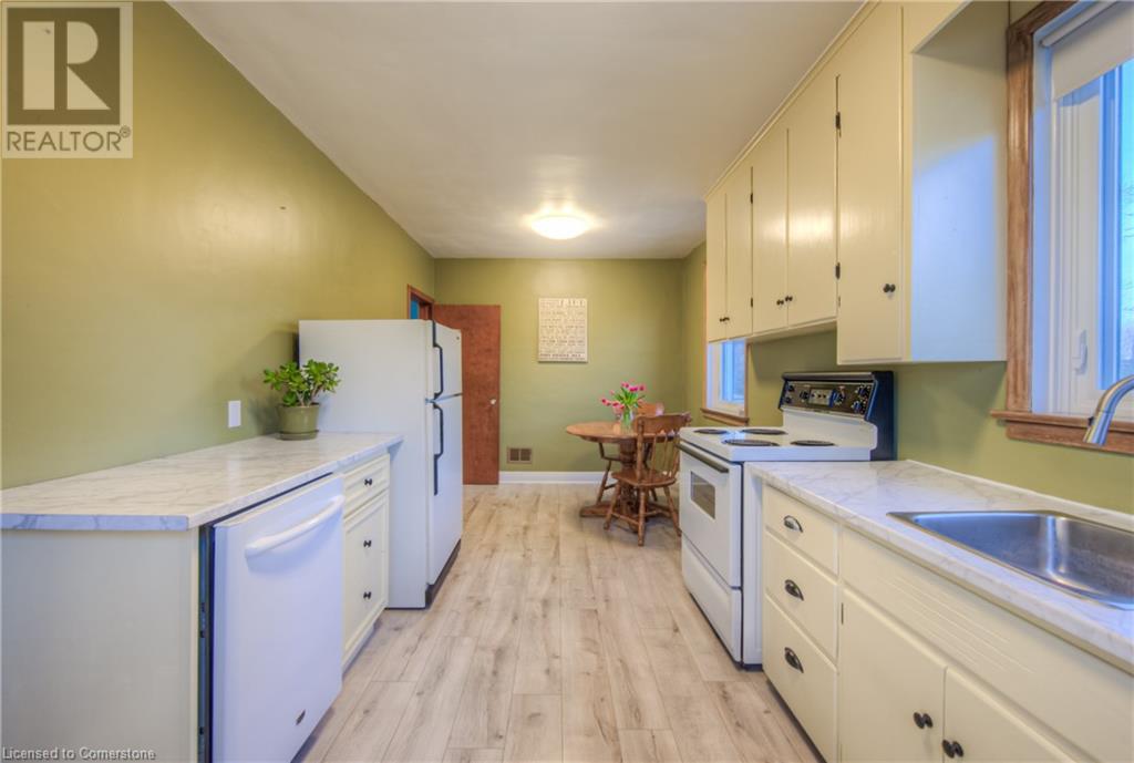 1327 Queen Street, New Dundee, Ontario  N0B 2E0 - Photo 24 - 40729969