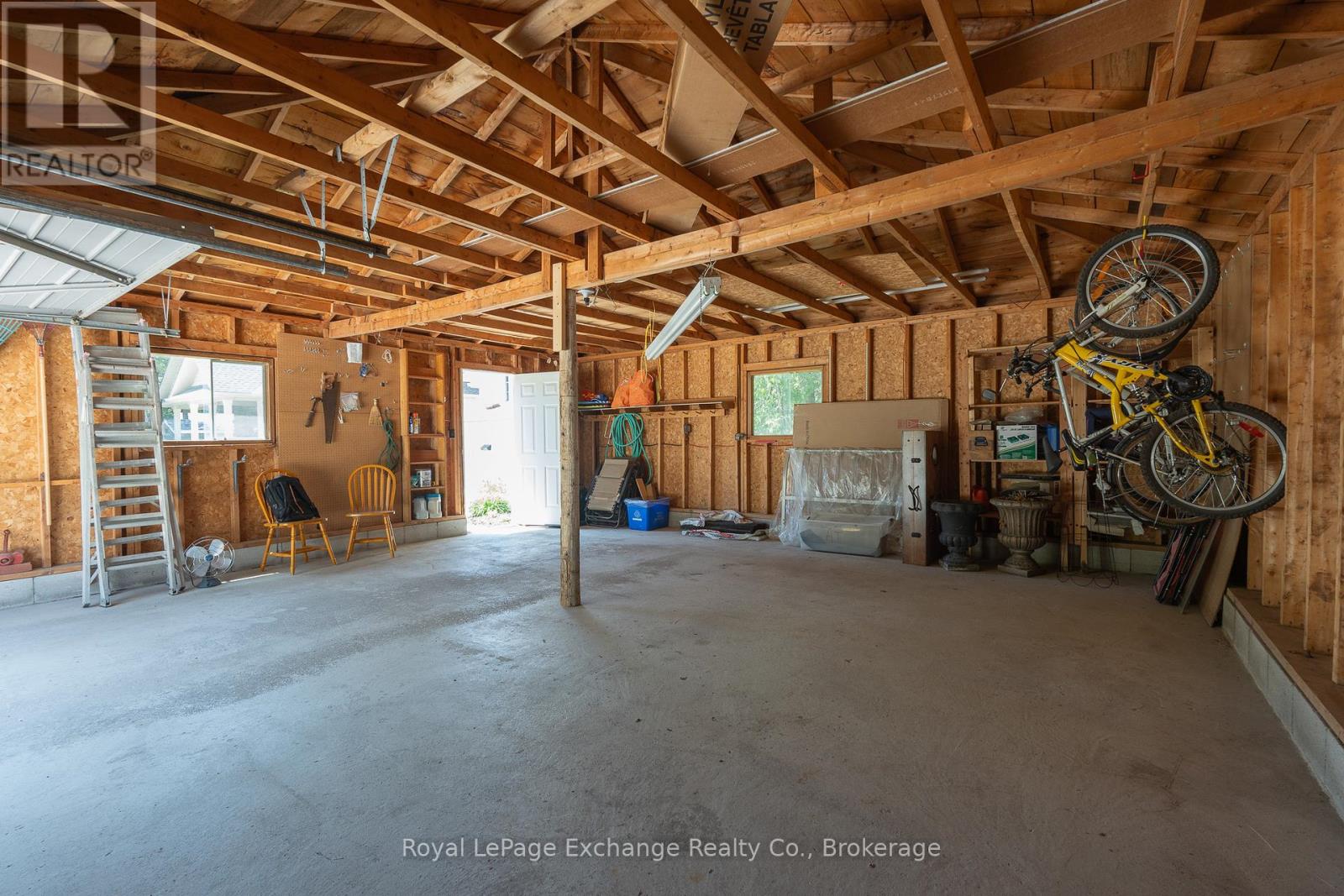 60 Victoria Street, Kincardine, Ontario  N0G 2T0 - Photo 36 - X12157212